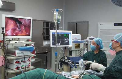 [Gynecological Laparoscopy] 4K laparoscopy for incision and drainage of pelvic abscess