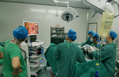 [Gynecological laparoscopy] 4K laparoscopic treatment of pelvic abscess incision and drainage